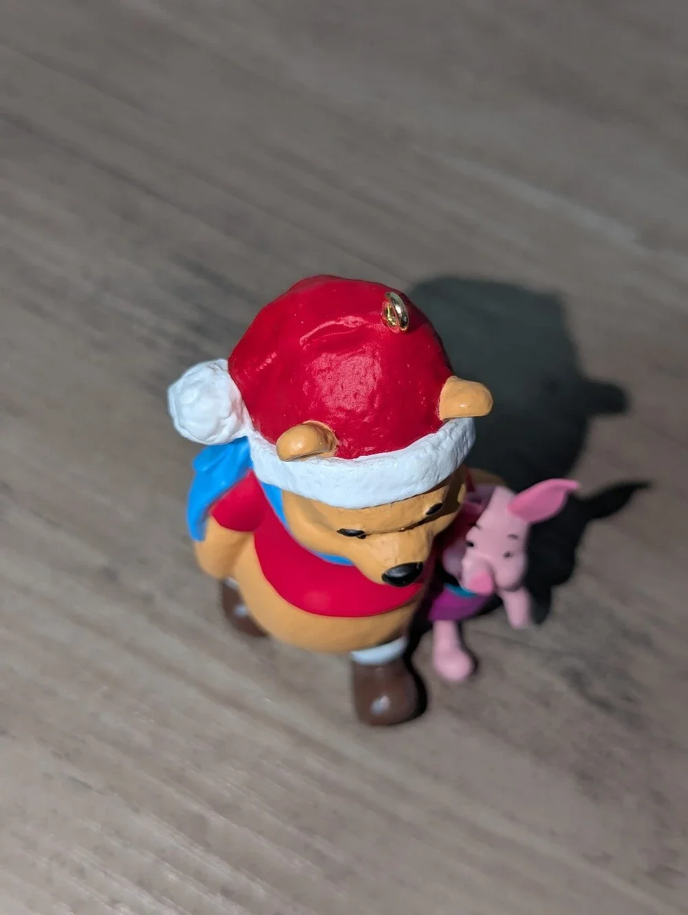 Hallmark 1996 Disney Winnie the Pooh and piglet ornament Xmas decor